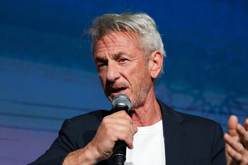 «Не 64 года, а 84»: ободравший лицо Шон Пенн ошеломил Сеть растрепанной внешностью