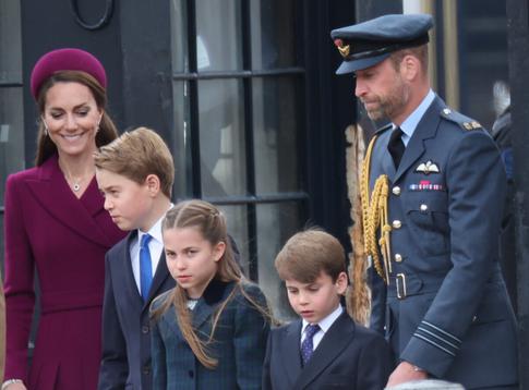 Принц Уильям вместе с семьей отметил 80-летие Победы: Луи снова отличился