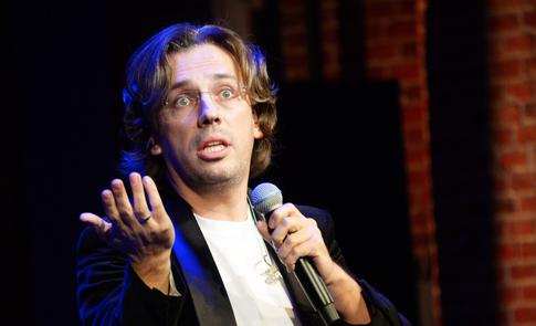 «Очнулся — гипс»: Максим Галкин* вышел на связь с перебинтованной рукой