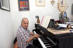 В США умер Левон Оганезов: фото музыканта из нашего архива