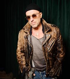 Дмитрий и Кирилл Нагиевы вышли в свет: новогодний репортаж