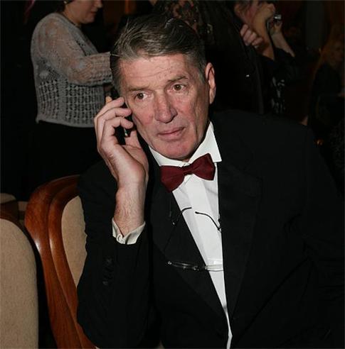 Почему Александр Абдулов пытался покончить с собой?