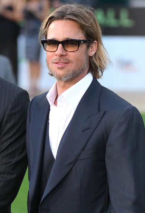 Брэд Питт подарил сыну мотоцикл