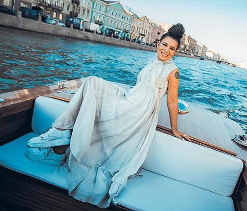 Елка: «Захотелось простоты и доброты»