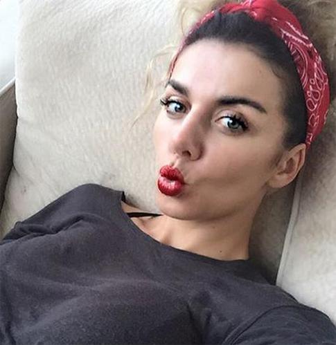 Дочь Седоковой узнала о смерти отца от чужих