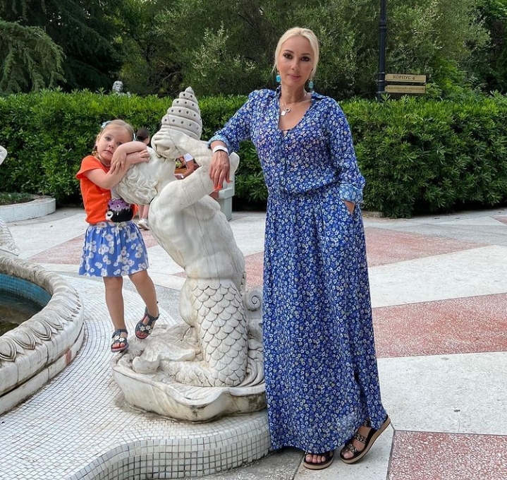 В честь дня рождения дочери Кудрявцева сделала тату: как выросла 4-летняя Маша Макарова