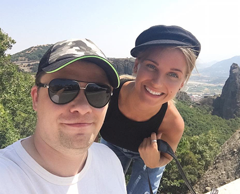 Харламов и Асмус перестали скрывать свою дочь