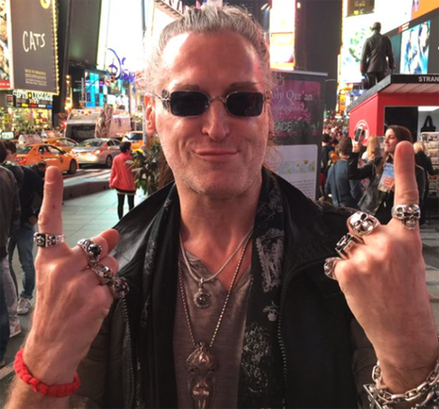 Из-за скандала с наследством Джигурда решил покинуть Россию