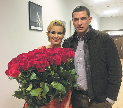 Каких звезд преследуют поклонники?