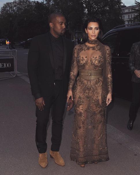 Ким Кардашьян стала сиделкой своего мужа