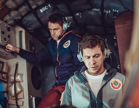 Владимир Вдовиченков и Павел Деревянко оказались в невесомости