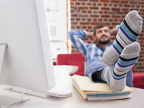 Какую роль в мужском гардеробе играют… носки?