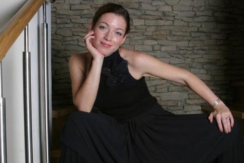 Алена Хмельницкая конкурирует с Анастасией Волочковой