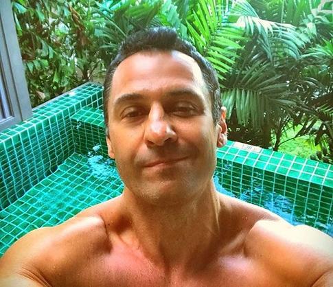 Красные трусы Стаса Костюшкина привели девушек в восторг