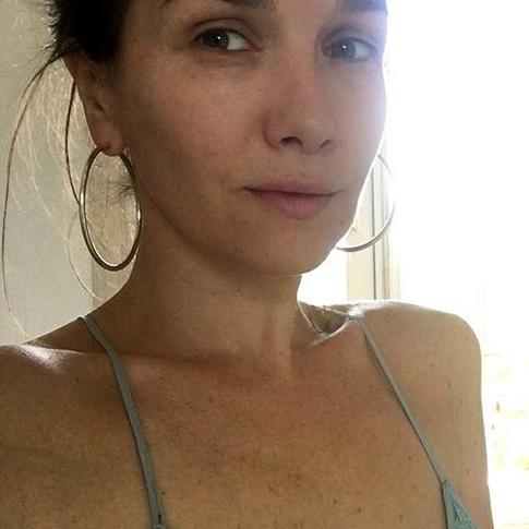 Наталья Орейро шикарно выглядит без макияжа