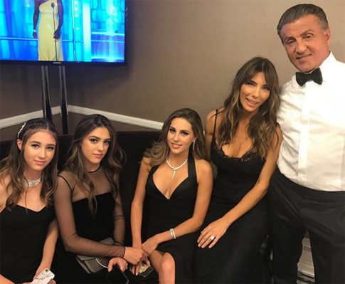 Сильвестр Сталлоне позволил 18-летней дочери раздеться перед камерой