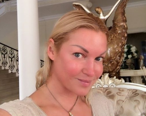 Волочкова рассказала о домогательствах влиятельных мужчин