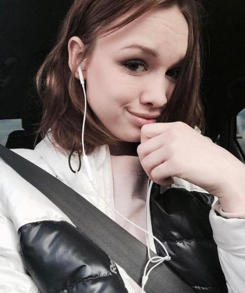 Перед свадьбой Шурыгина побывала на тренинге известного сексолога