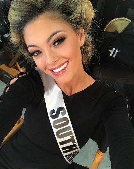 Корону «Мисс Вселенная−2017» получила конкурсантка из ЮАР