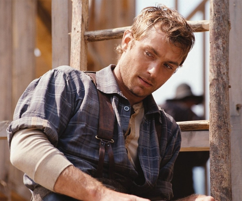 Джуд Лоу празднует круглую дату