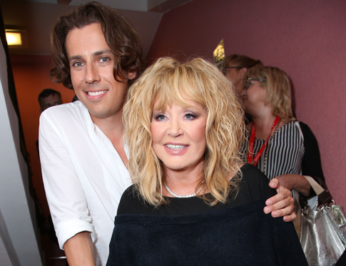 Какие проблемы с зубами были у звезд