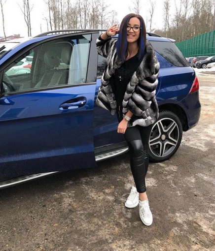 Ольга Бузова попала в скандал из-за меха