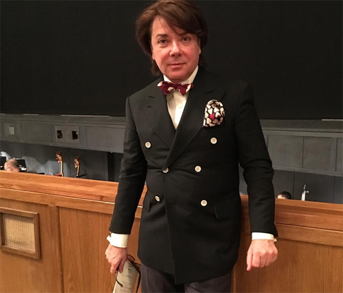 Валентин Юдашкин борется с онкологией