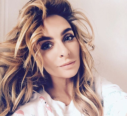 Варнава отстаивает свои широкие брови