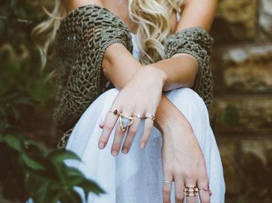 Как продлить жизнь своим украшениям