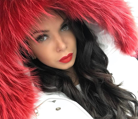 Катя Жужа станет соведущей Ксении Бородиной