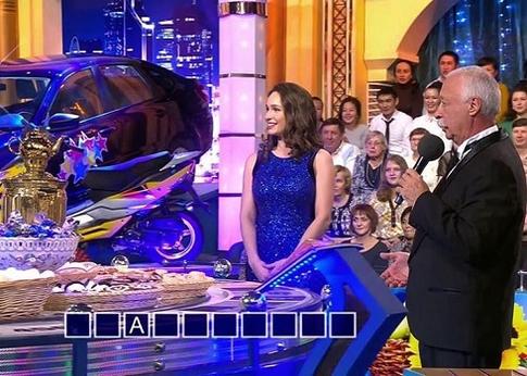 Леонид Якубович останется без помощницы в программе «Поле Чудес»