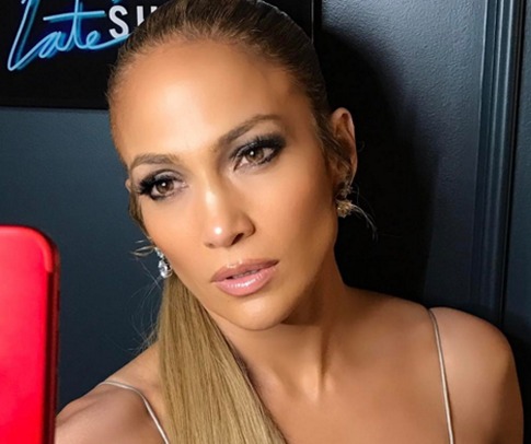 Взрыв на концерте Арианы Гранде в Манчестере шокировал звезд