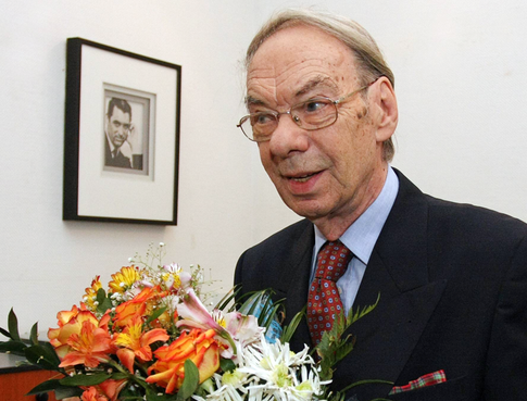 Баталова перевели в реабилитационный центр