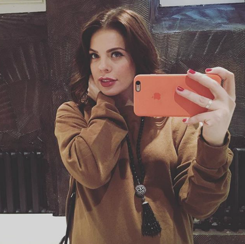 Стоцкая отправилась домой из роддома