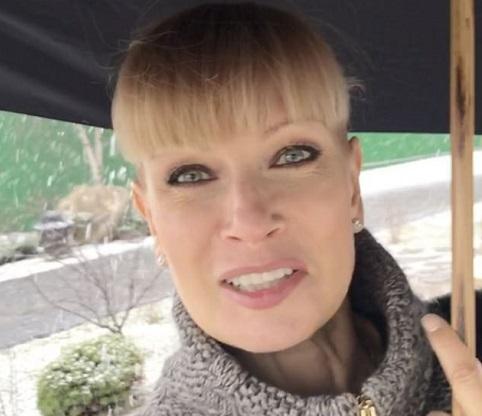 Олеся Судзиловская закатила вечеринку в стиле лихи× 90-х