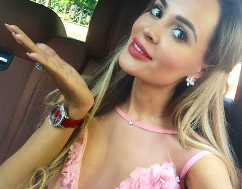 Калашникова впервые посетила светское меропритие после потери ребенка