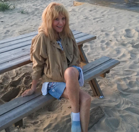 Пугачева уехала лечиться сразу после репетиции