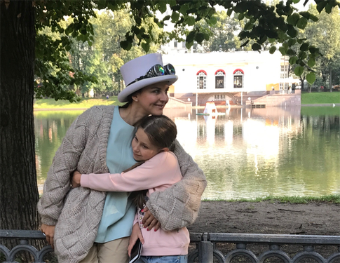 Дочь Наталии Власовой столкнулась с проблемами в школе