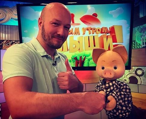 Звезда «Мажора» и «Сладкой жизни» Никита Панфилов крестил младшую дочь