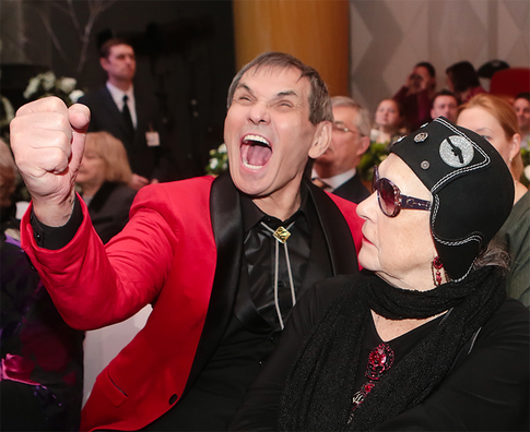 Бари Алибасов женился на Федосеевой-Шукшиной