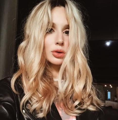 Светлана Лобода показала младшую дочку