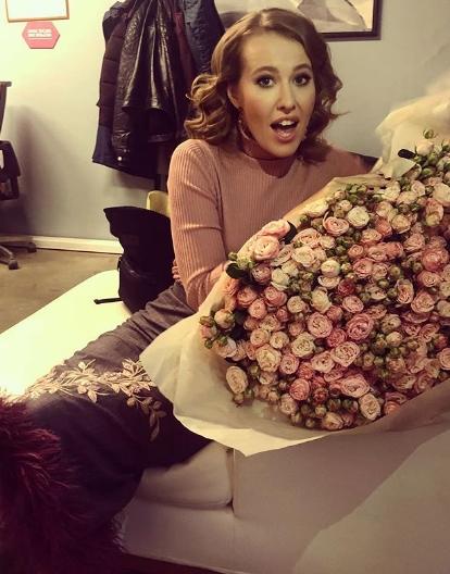 Собчак обратилась к «охотникам» за чужой беременностью