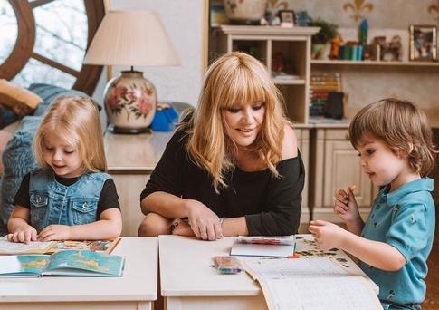 Пугачева с детьми совершила тайную поездку на Кипр