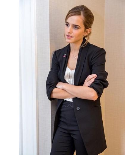 Звезда сериала «Тайны Смолвиля» хотела завербовать Эмму Уотсон в секту