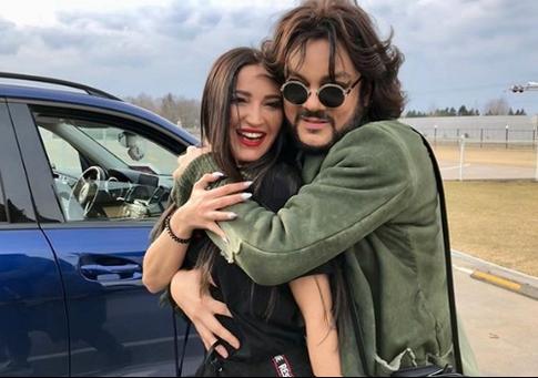 Бузова снова оказалась в объятиях Киркорова