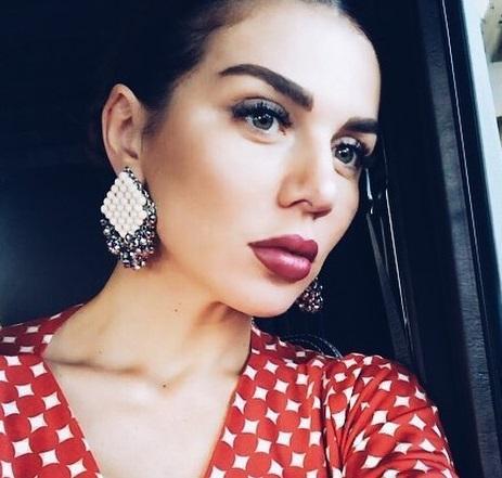 Анна Седокова боится совсем лишиться младшей дочери