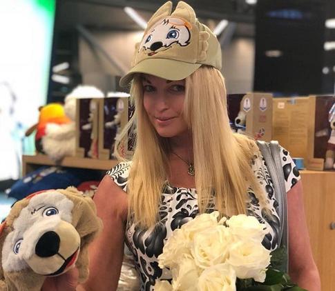 Анастасии Волочковой идет быть женственной