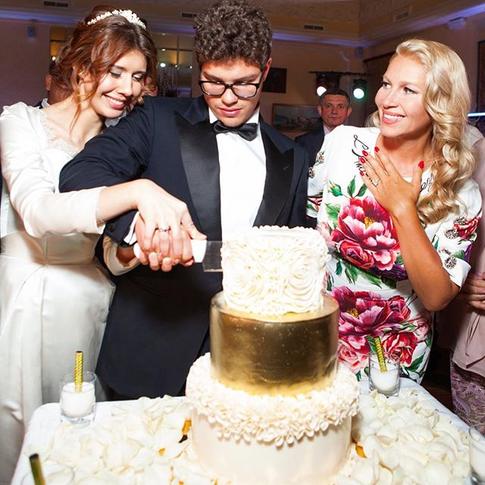 На Рублевке сыграли шикарную свадьбу сына Бориса Немцова