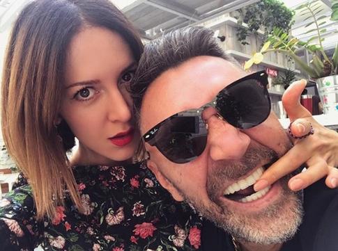 Шнуров призвал народ чаще разводиться