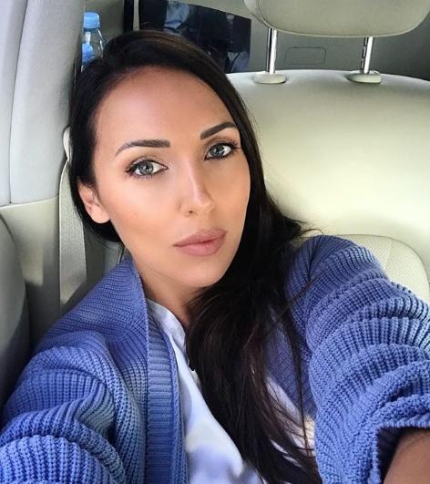 Алсу перевезла своих детей в Россию